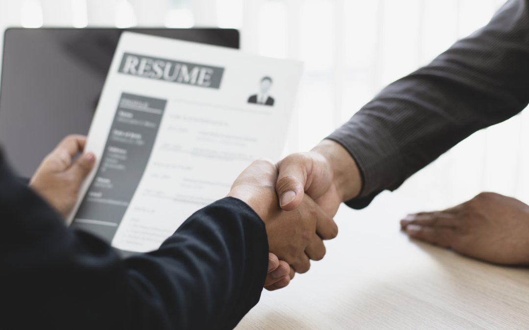 Les réalités insoupçonnées des « micro-jobs » pour les étudiants à Paris